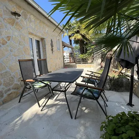 Apartmani Palme Funtana Exterior photo