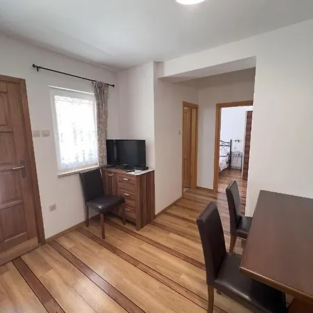 Apartmani Palme Funtana Exterior photo