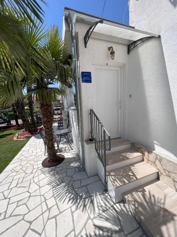 Apartment Palme Funtana